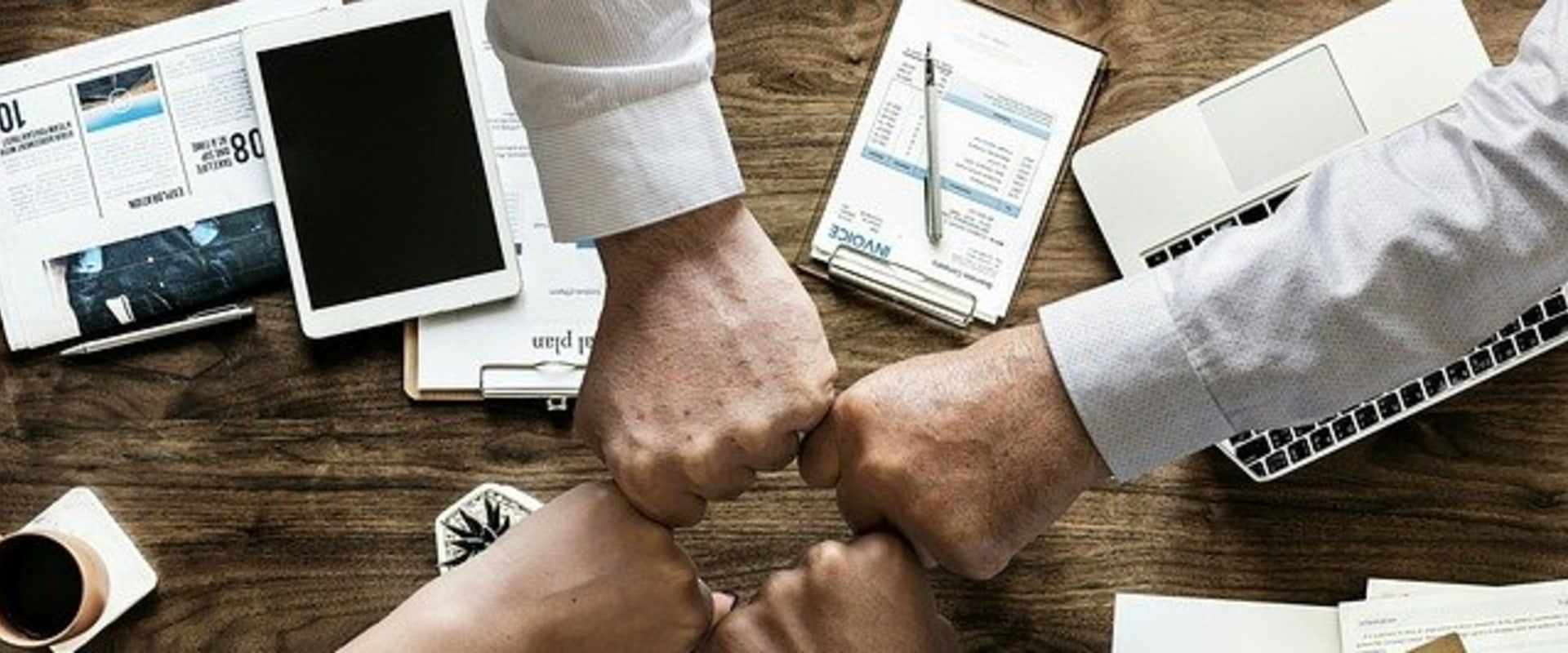 Does incorporation save money on taxes?